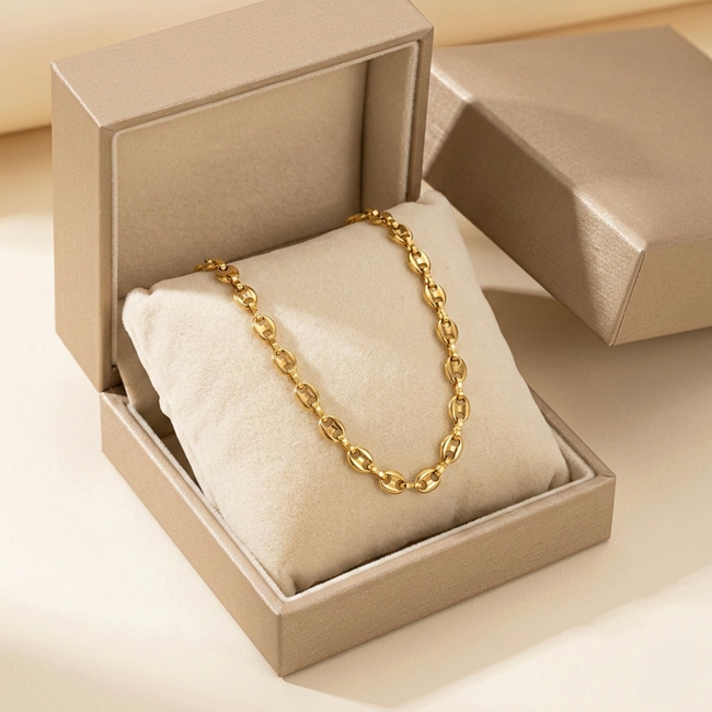 Aureli Link Chain Necklace