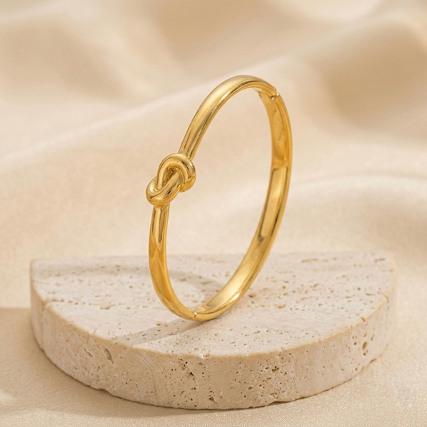 Aurelia Knot Bangle