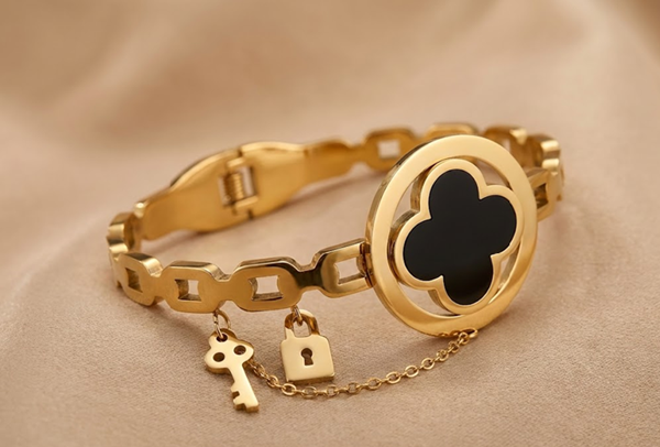 Aurline Clover Lock Charm Bangle
