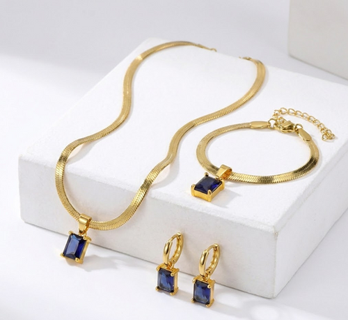 Calista Prism Three-Piece Jeweler Set