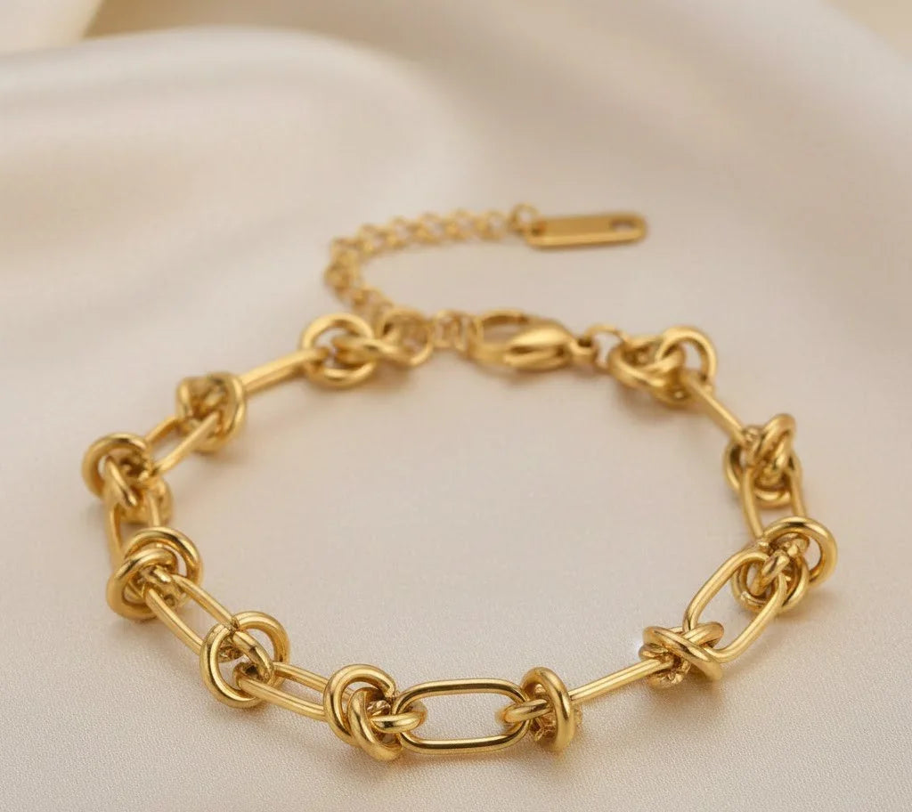 Bracelet - Regal Knot Link