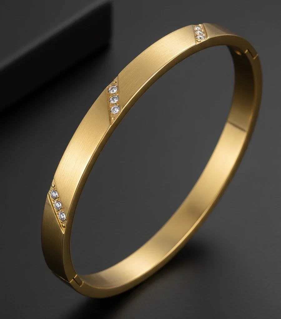 Bracelet - Radiant Edge Diamond Bangle