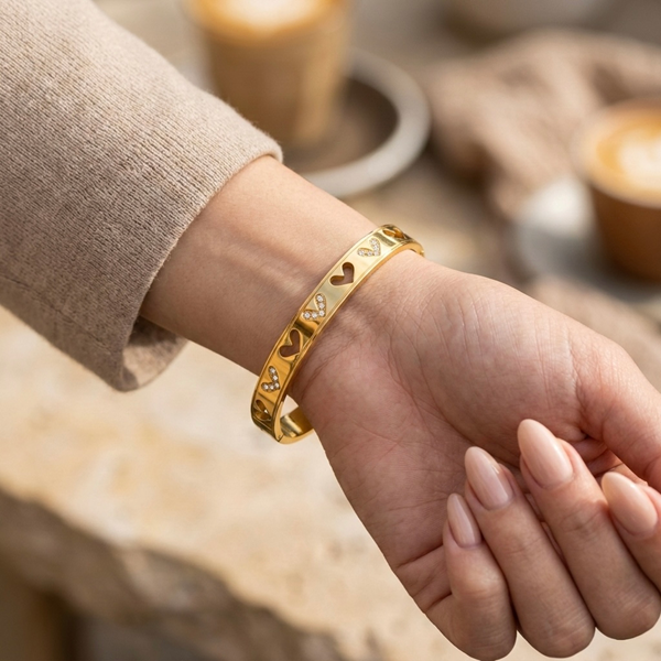 Amorette Crystal Heart Bangle