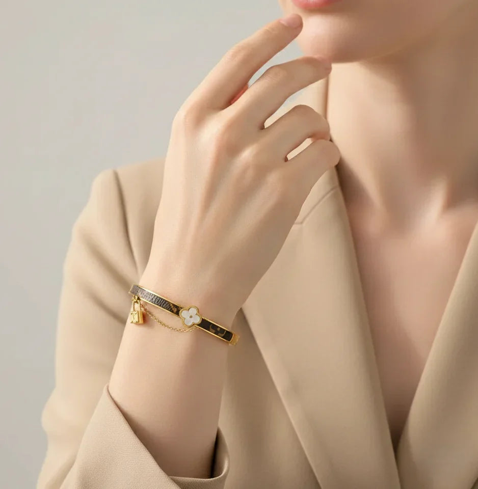 Bracelet - Aurelia Clover Chain Bangle