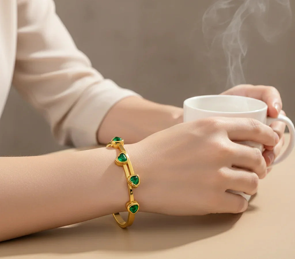 Bracelet - Emerald Hearts Romance Bangle