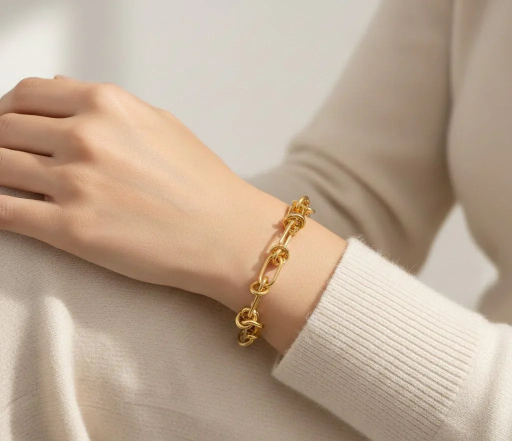 Bracelet - Regal Knot Link