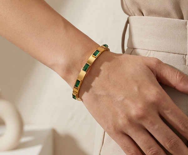 Bracelet - Zayra Emerald Bangle