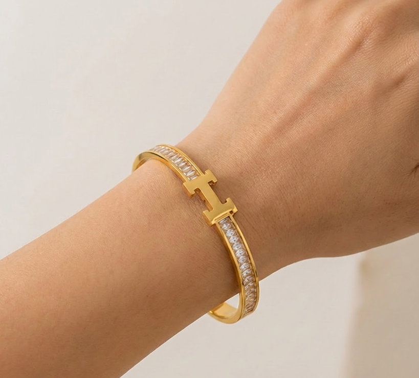 Bracelet – H Link Gold