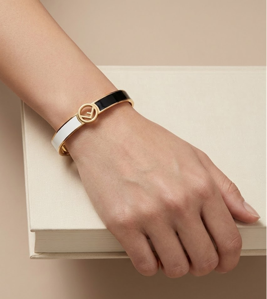 Bracelet - Elara Enamel Crest