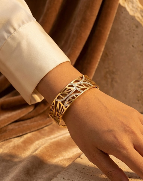 Interlace Gold Bracelet