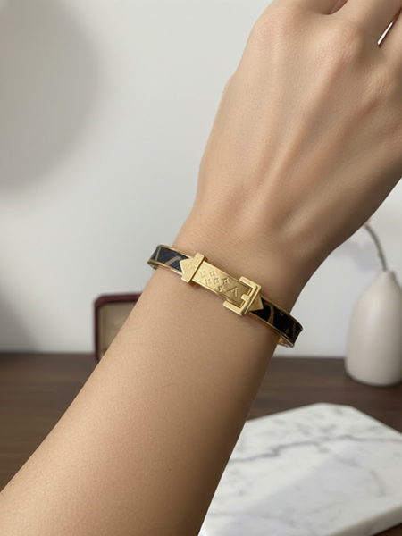 Lockline Heritage Gold Bracelet