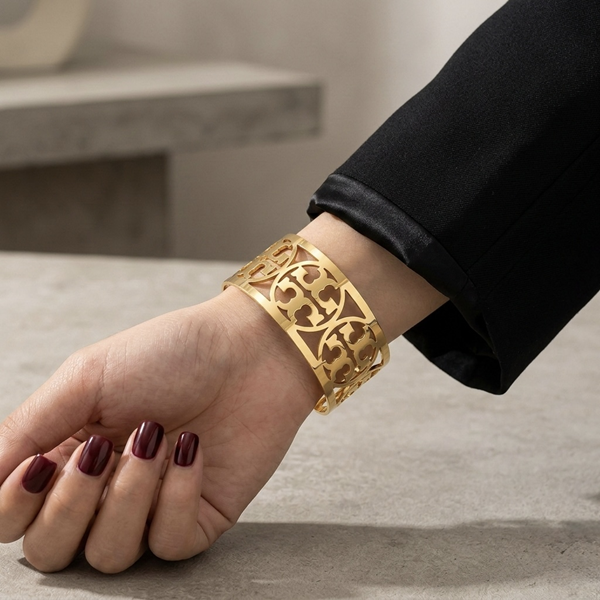 Orlavia Filigree Cuff