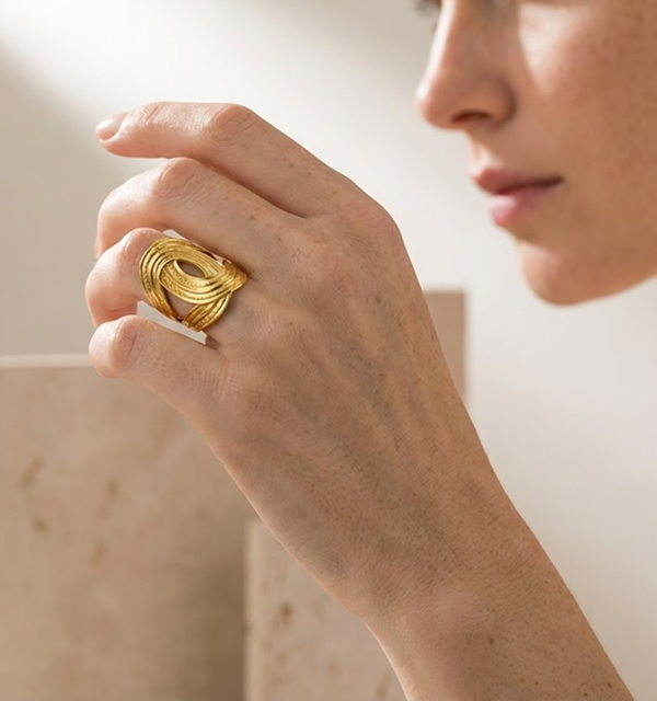 Ring - Sculpted Wave Ring