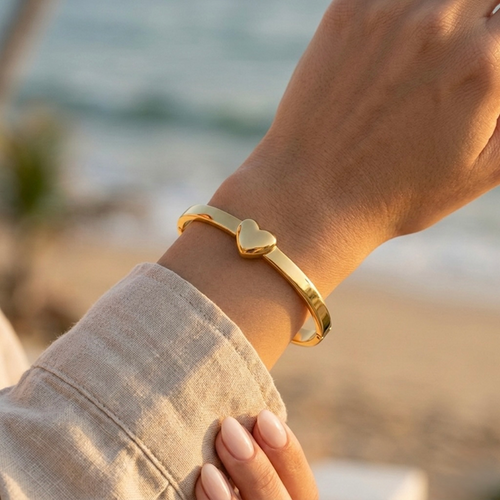 Roselle Heart Bracelet