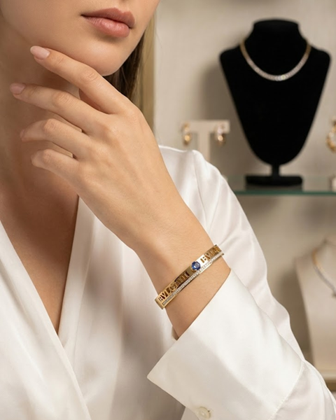 Sapphire Textline Gold Bracelet