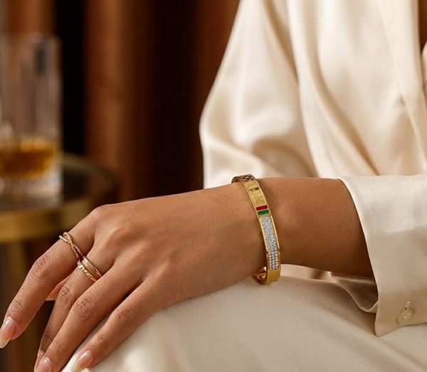 Tricolour Crest Gold Bracelet