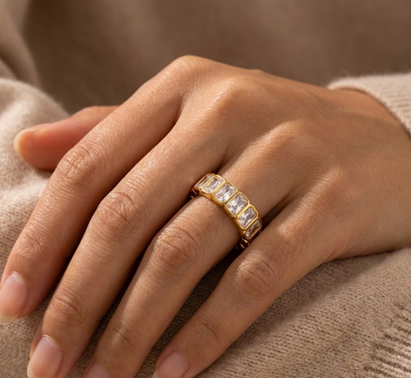 Verona Prism Gold Ring