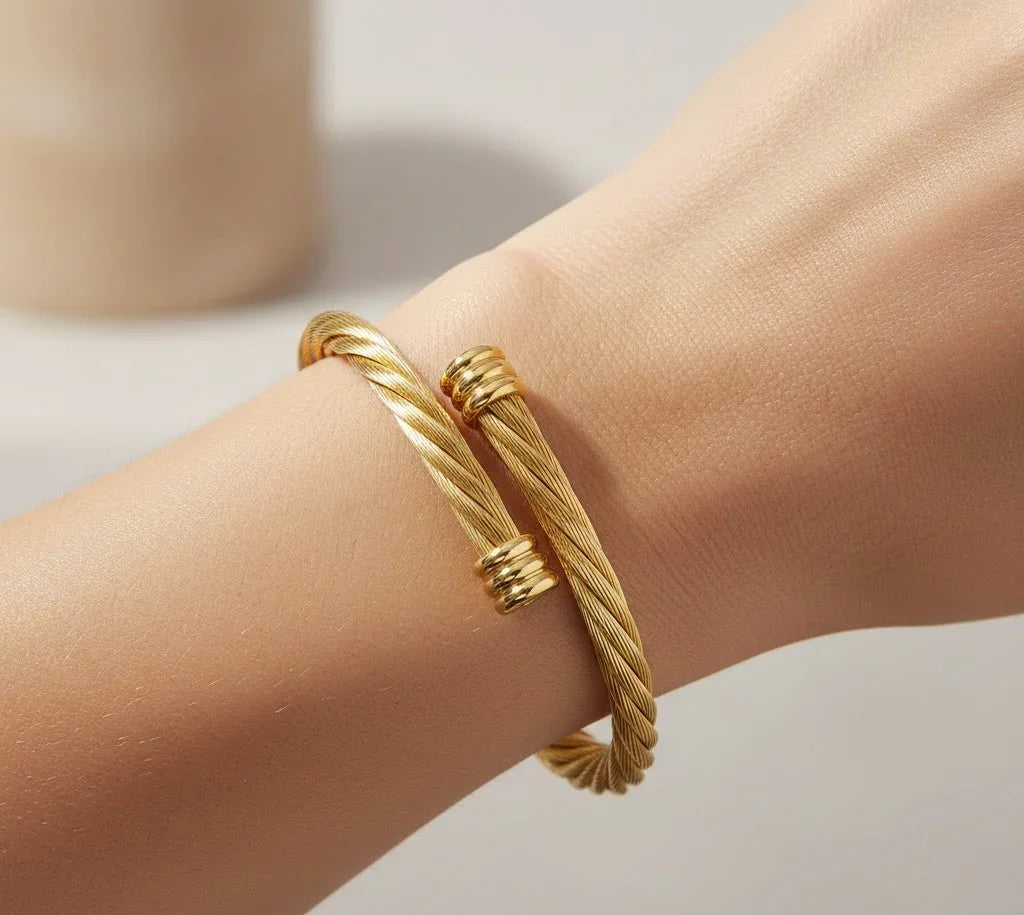 Bracelet - Empress Gold Cable Bangle