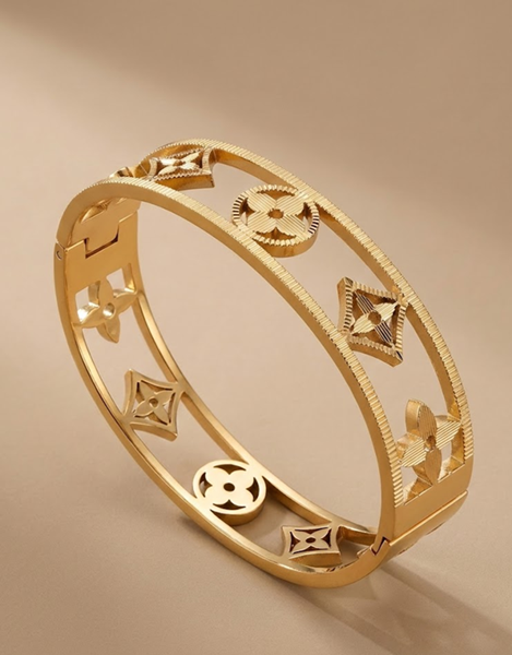 Ornate Motif Gold Bracelet
