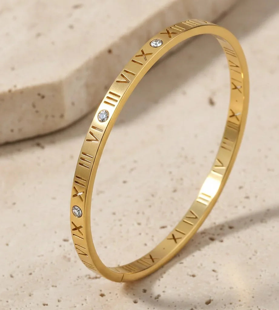 Bracelet - Timeless Roman Luxe Bangle