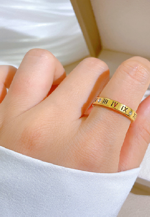 Ring - Classic Roman Band