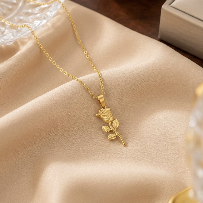 Roseva Bloom Pendant Necklace