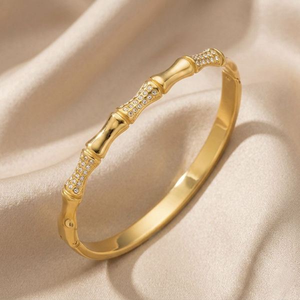 Valmere Crystal Link Bangle
