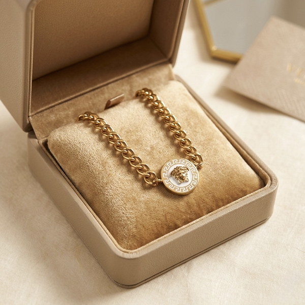 Velmora Medusa Chain Necklace