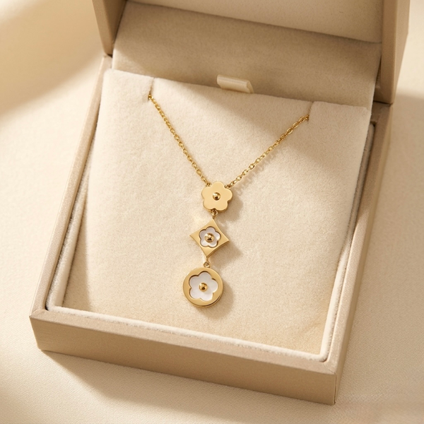 Elara Clover Drop Necklace