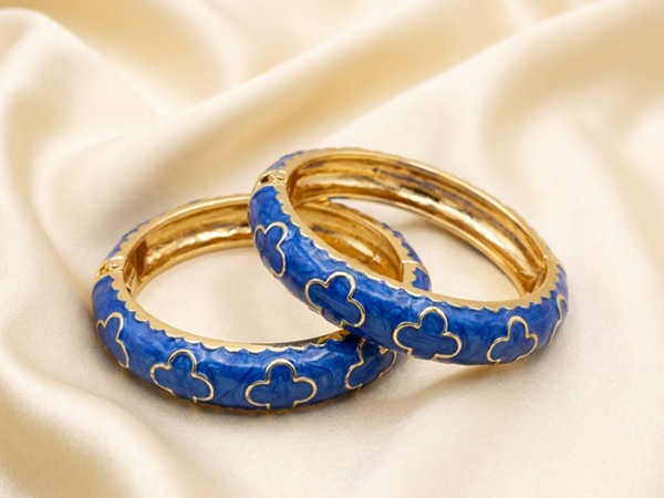 Veloria Broad Enamel Bangle
